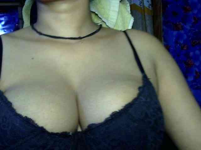 Nusrat-Mimi webcam