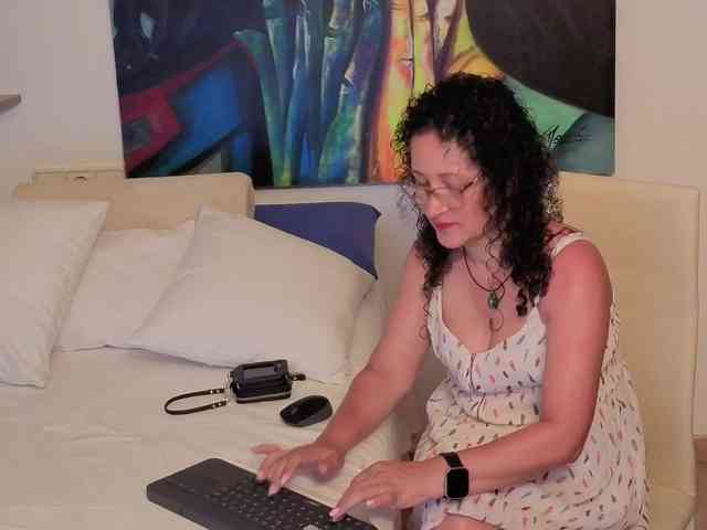 Lilihotlatina webcam