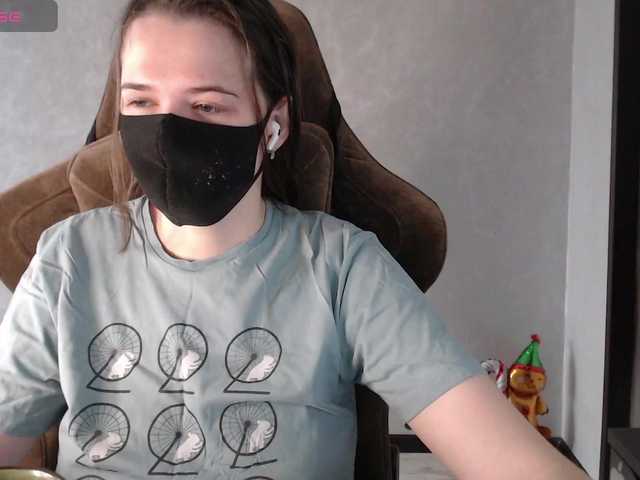 KseniaHerAzdevai live cam profile