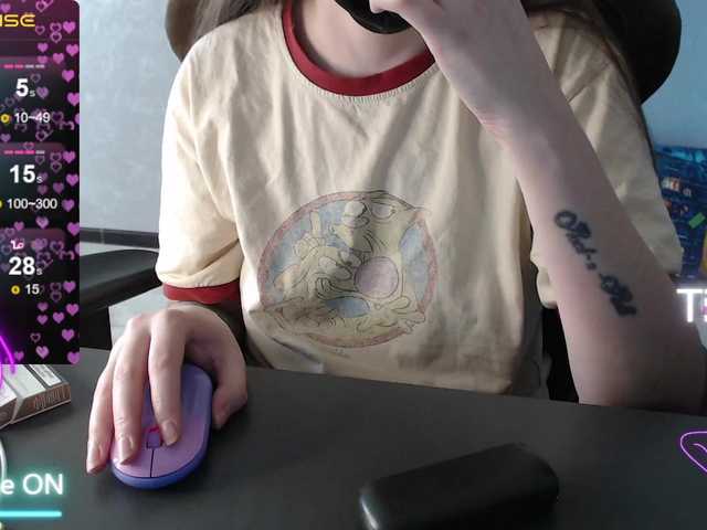 KseniaHerAzdevai's BongaCams show and profile