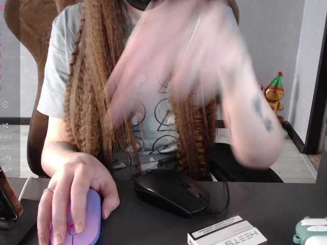 KseniaHerAzdevai live cam profile