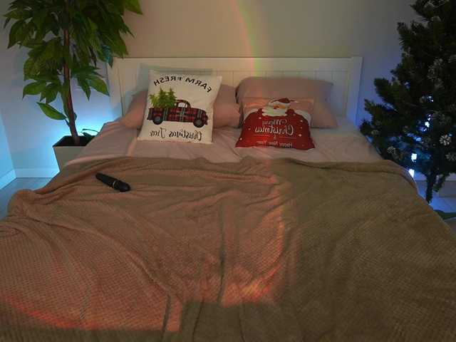 NikkiGold's BongaCams show and profile