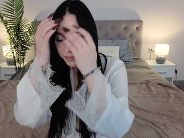 NikkiGold's BongaCams show and profile