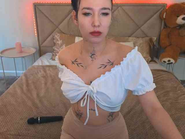 NikkiGold Live Webcam on BongaCams