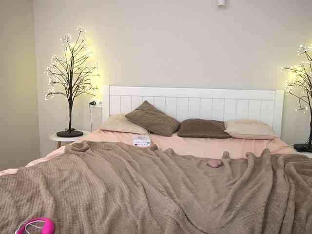 NikkiGold webcam