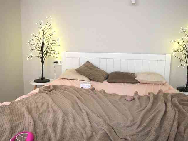 NikkiGold webcam