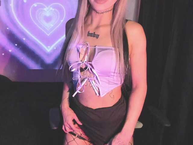 AshMila's BongaCams show and profile