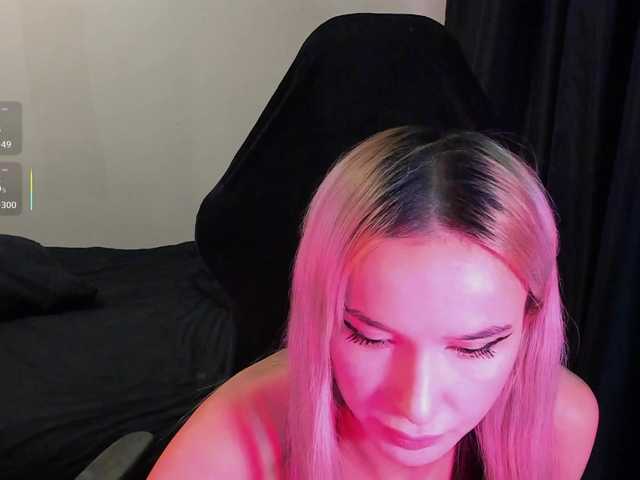 AshMila's BongaCams show and profile