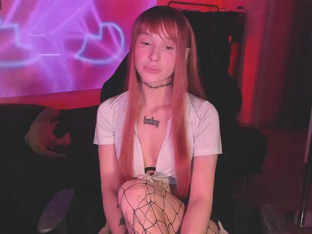 AshMila's BongaCams show and profile