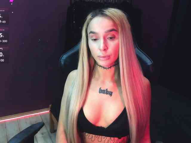 AshMila webcam