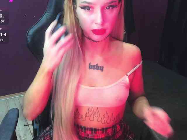 AshMila webcam