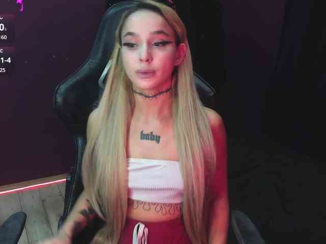 AshMila webcam