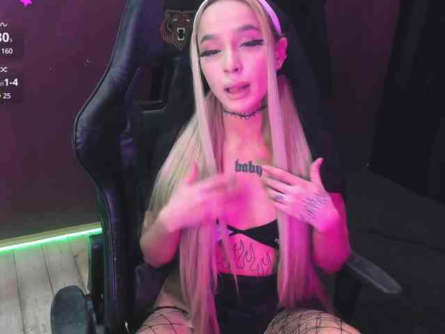 AshMila webcam