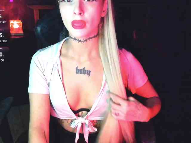 AshMila webcam