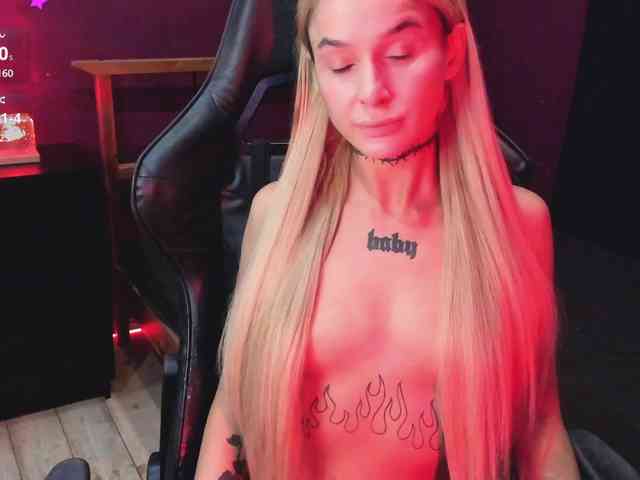 AshMila webcam