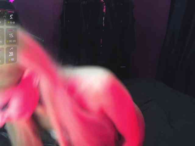 AshMila webcam