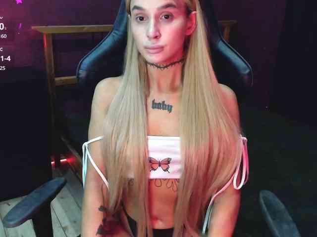 AshMila webcam