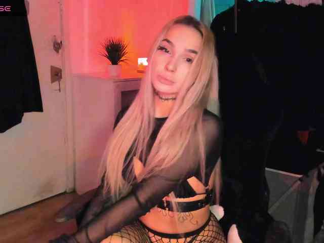 AshMila webcam