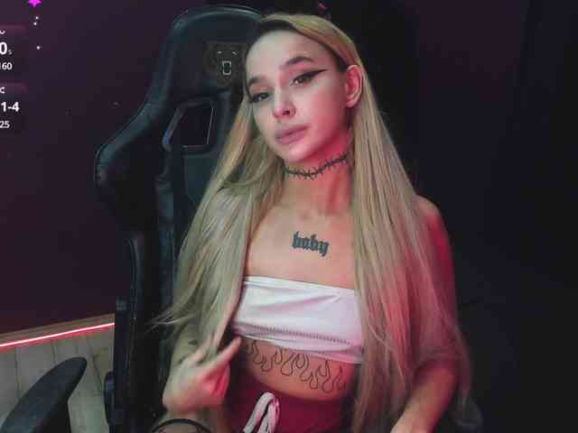 AshMila webcam