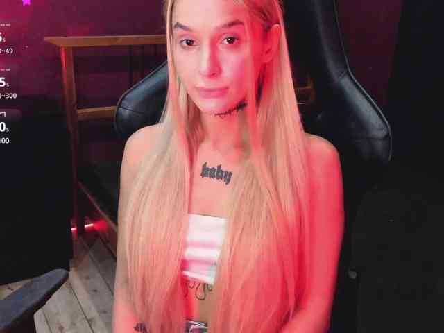 AshMila webcam