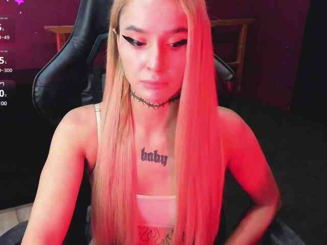 video chatroom AshMila