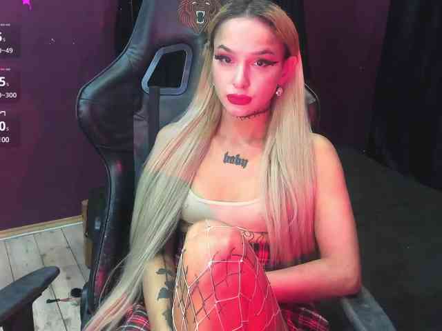 AshMila webcam