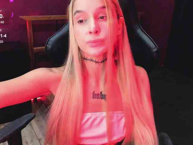 AshMila webcam