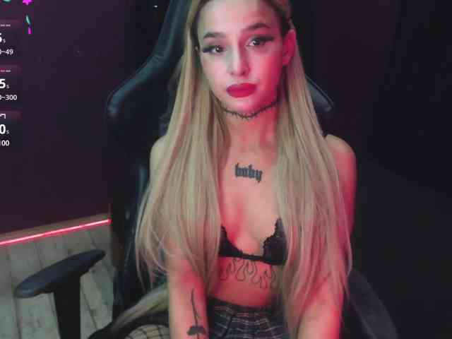 AshMila webcam