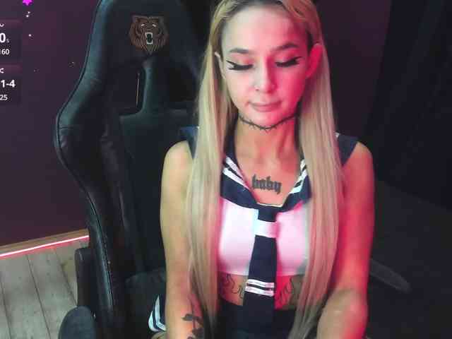 AshMila webcam