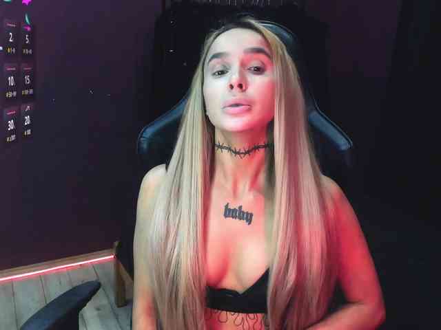 AshMila webcam