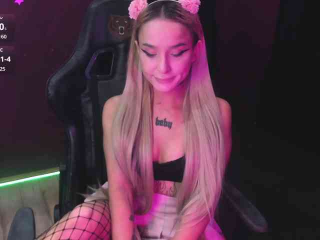 AshMila webcam