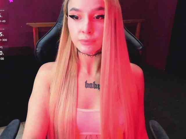 AshMila webcam