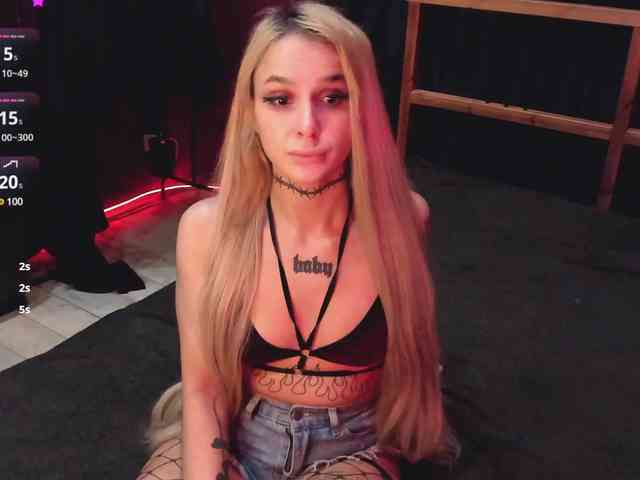 AshMila webcam