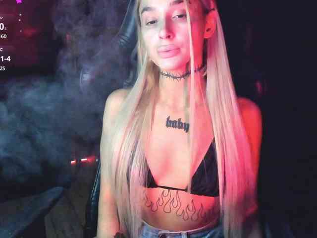 AshMila webcam