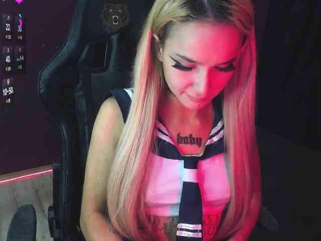 AshMila webcam