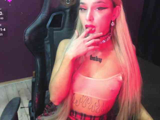 AshMila webcam