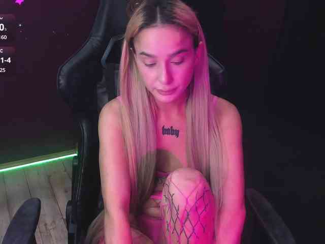 AshMila webcam