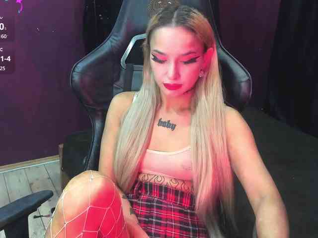 AshMila webcam