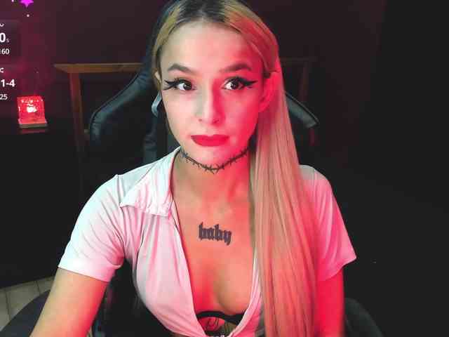 AshMila webcam