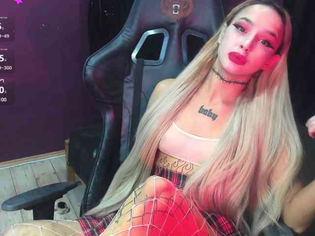 AshMila webcam