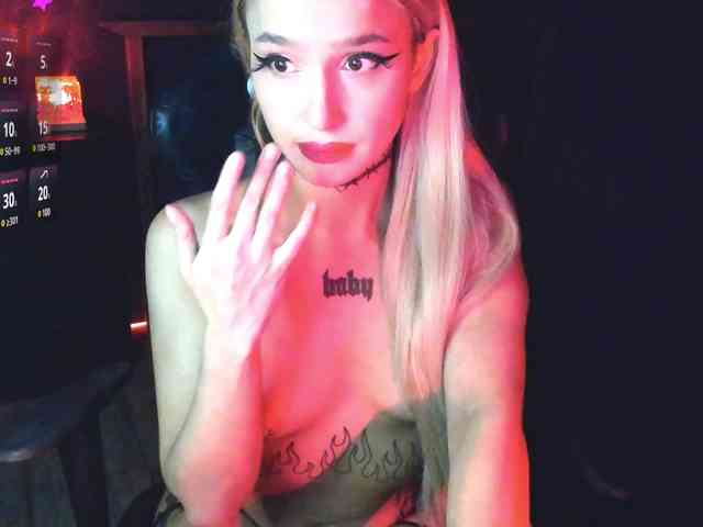 AshMila webcam