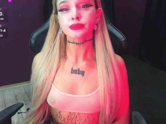 AshMila webcam