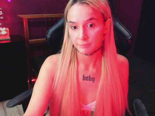 AshMila webcam