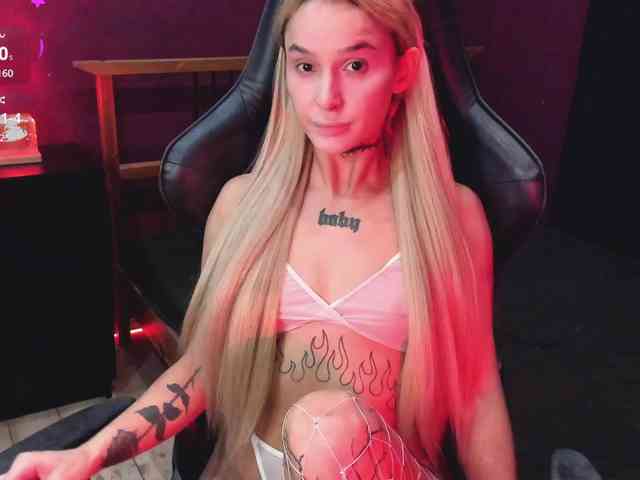 AshMila webcam