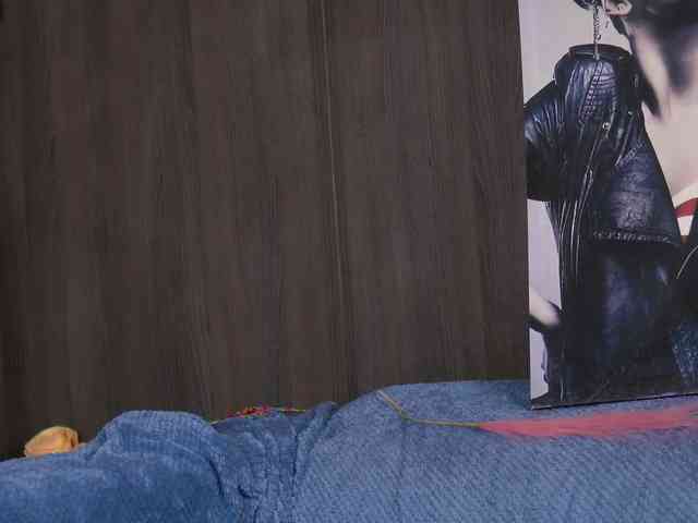 MeenaMoon webcam