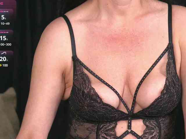 MeenaMoon webcam