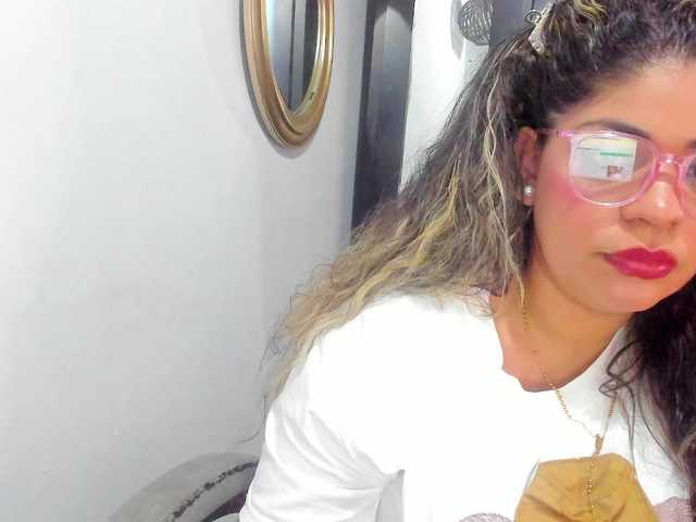 larispark's BongaCams show and profile