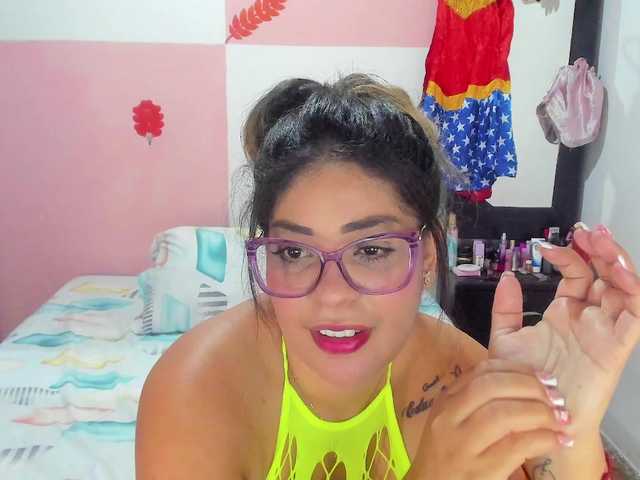 larispark webcam bongacams model stream image