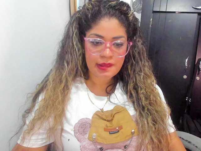 larispark's BongaCams show and profile