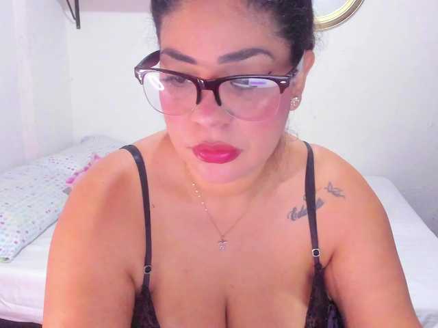 larispark webcam bongacams model stream image